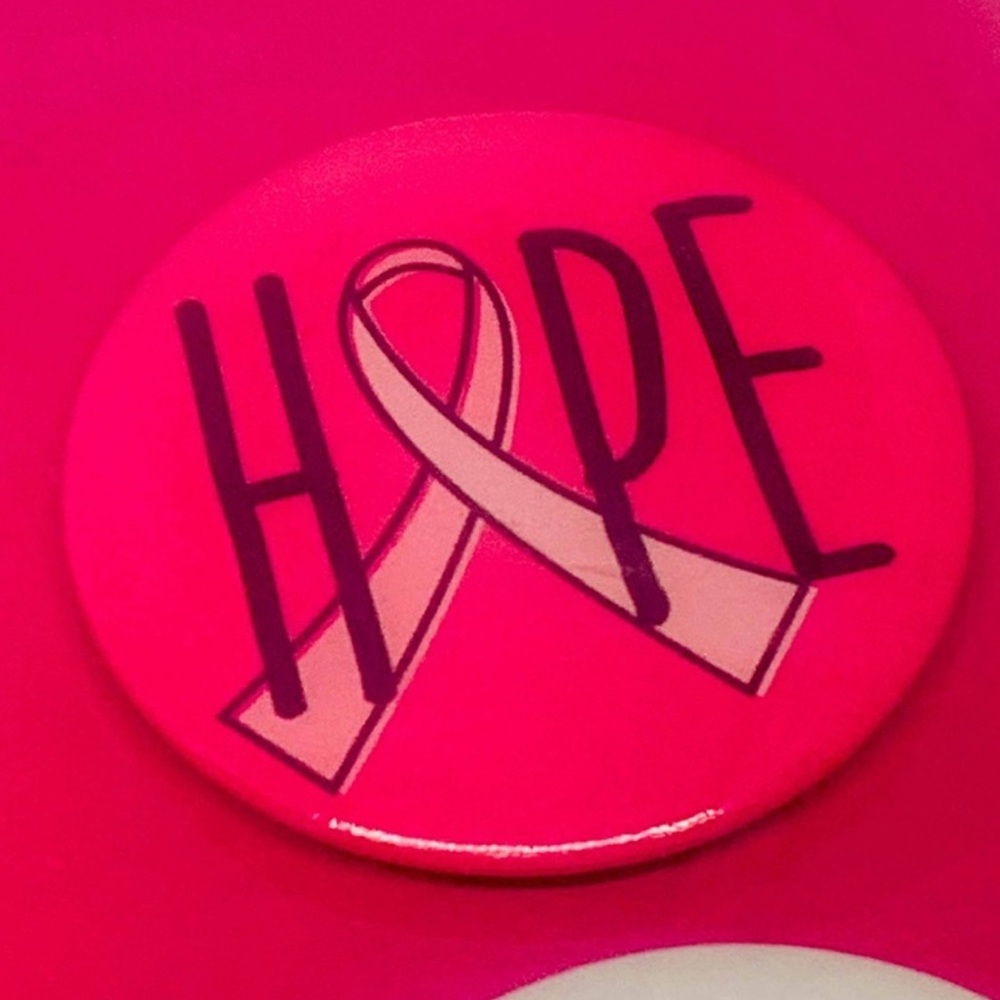 New BREAST CANCER AWARENESS 4 Pack Of Buttons With Free BCA Pink Ribbon Soaps - Picture 7 of 13